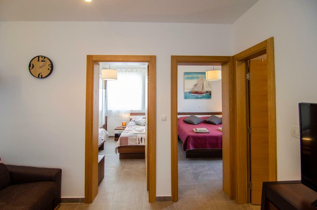 Apartment Sara 2 *