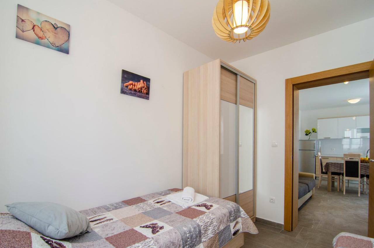 Sara 2 Apartment Bol