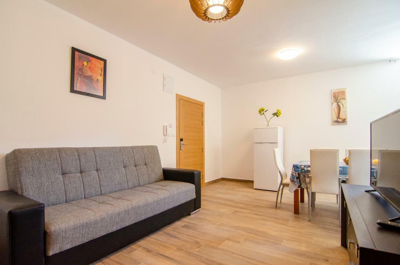 Sara 2 Apartment Bol