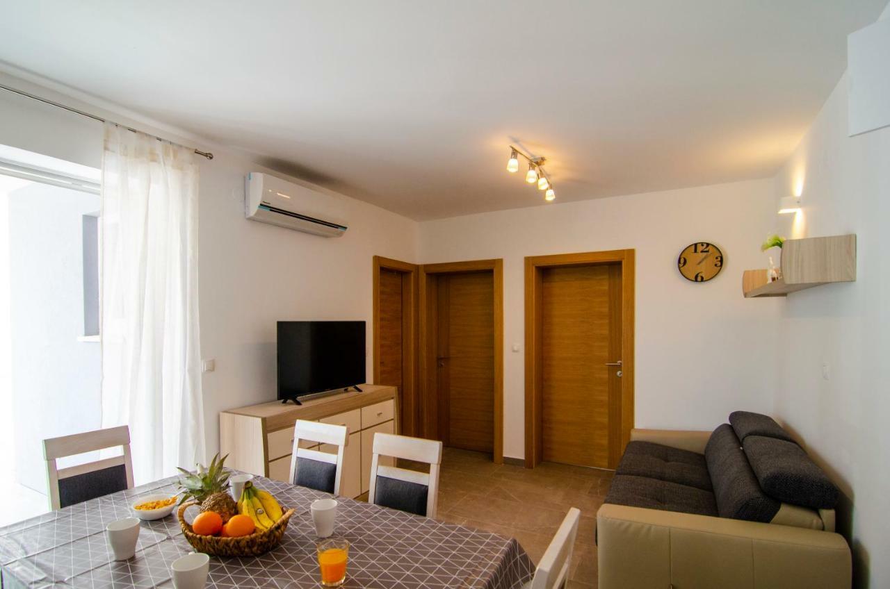 Apartment Sara 2 Bol