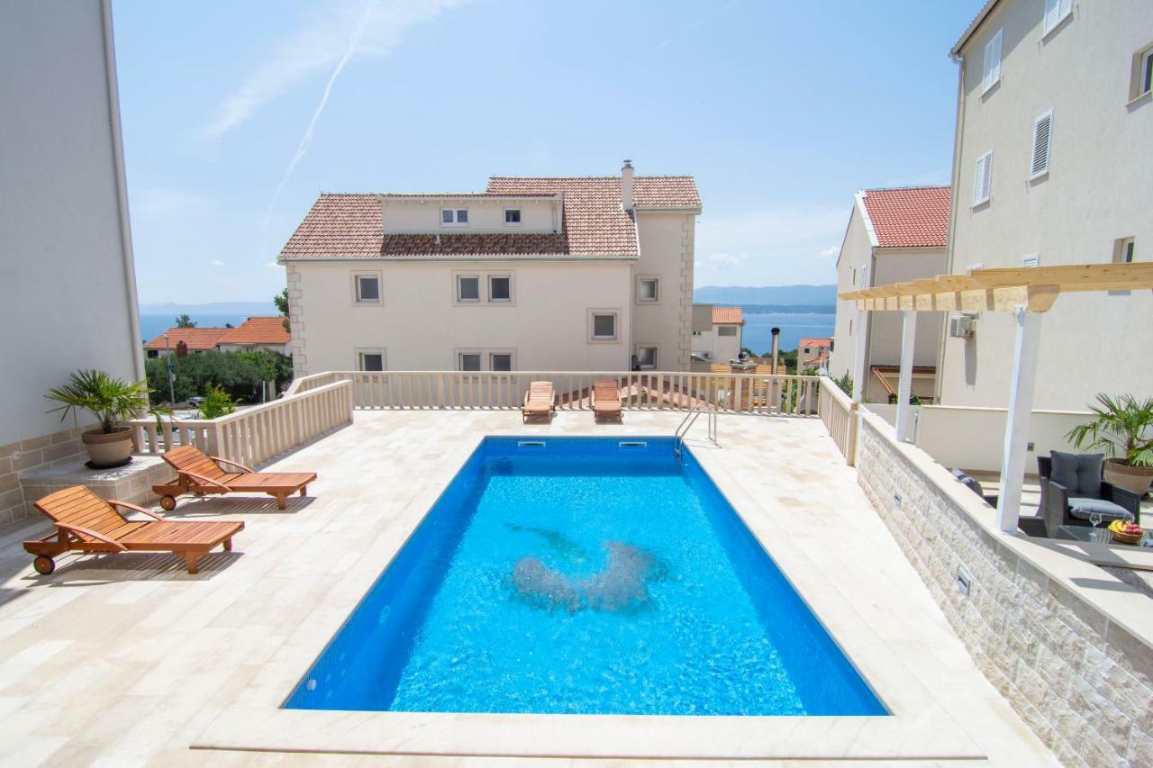 Apartma Sara 2 Bol